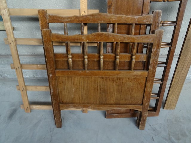 Houten kinderbedje - afbeelding 2 van  3