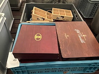 Houten kistjes voor chocolade en pralines - afbeelding 1 van  4