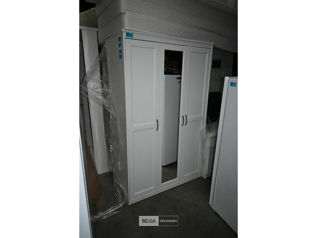 Houten kleerkast met spiegel - afbeelding 1 van  6