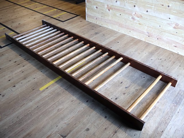 Houten klimrek - afbeelding 1 van  3