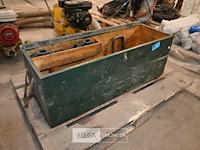 Houten koffer met plooigereedschap - afbeelding 6 van  6