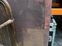 Houten krantenrekje + plank - afbeelding 2 van  2