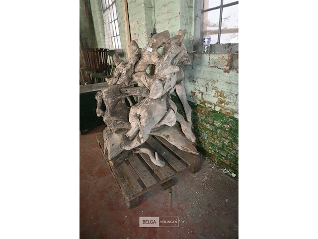 Houten kunstwerk / stoel - afbeelding 3 van  5