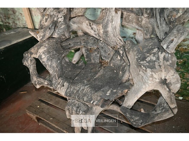 Houten kunstwerk / stoel - afbeelding 4 van  5