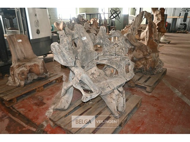 Houten kunstwerk / zitbank - afbeelding 1 van  5