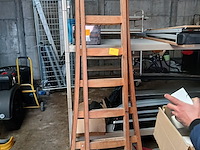 Houten ladder - afbeelding 1 van  1