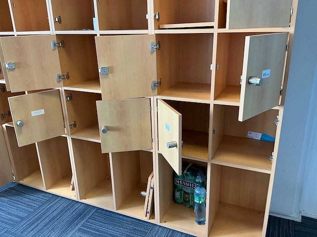 Houten locker-/opbergkast - afbeelding 5 van  8