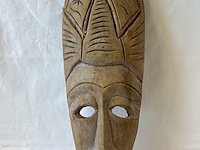 Houten masker - afbeelding 3 van  3