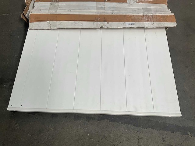 Houten meubel - afbeelding 1 van  5