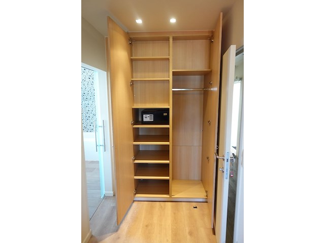 Houten meubels - afbeelding 4 van  5