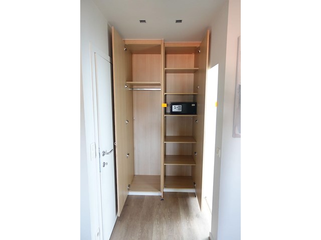 Houten meubels - afbeelding 4 van  4