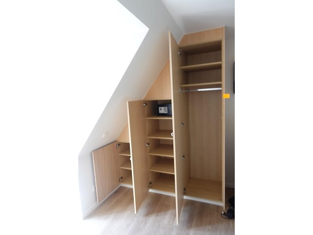 Houten meubels - afbeelding 2 van  3