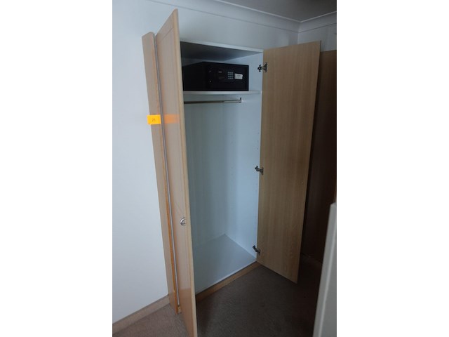 Houten meubels - afbeelding 2 van  6