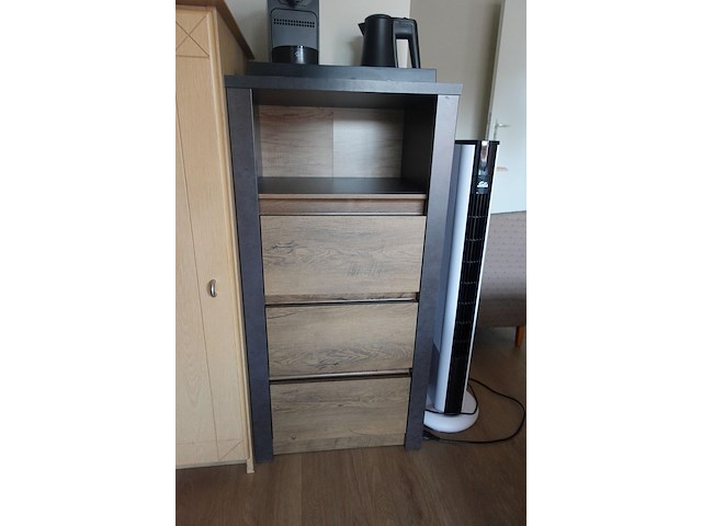 Houten meubels - afbeelding 4 van  5
