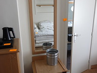 Houten meubels - afbeelding 2 van  3