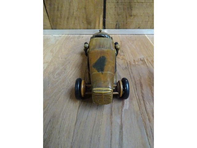 Houten miniatuur auto - afbeelding 4 van  5