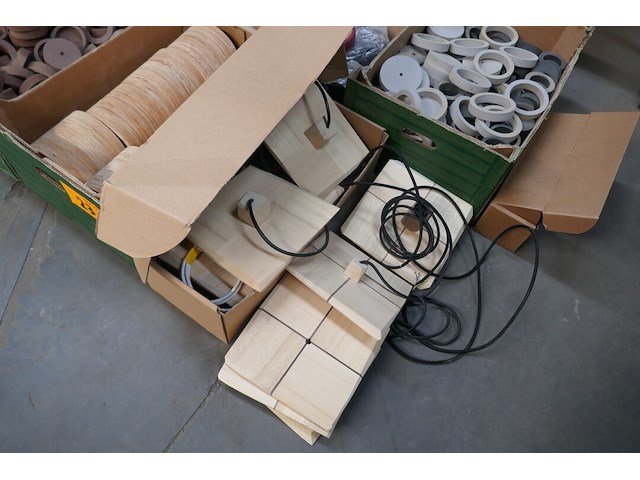 Houten onderdelen voor armaturen - afbeelding 5 van  10