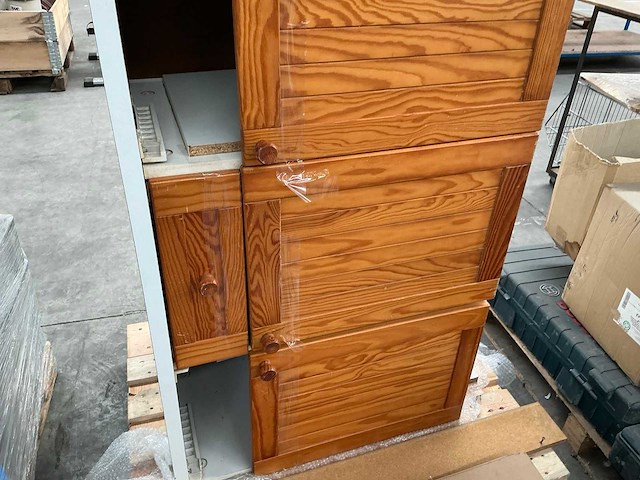 Houten opbergkast - afbeelding 2 van  3