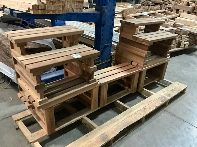 Houten opstapje jacuzzi (7x) - afbeelding 4 van  4