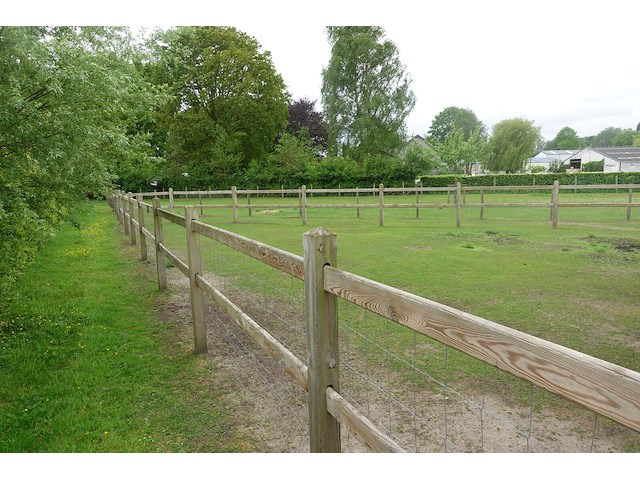 Houten paardenomheining - afbeelding 3 van  13
