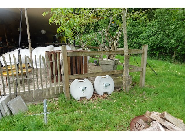 Houten paardenomheining - afbeelding 2 van  5