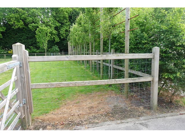 Houten paardenomheining - afbeelding 3 van  10
