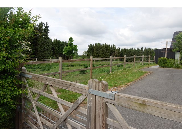 Houten paardenomheining - afbeelding 6 van  10