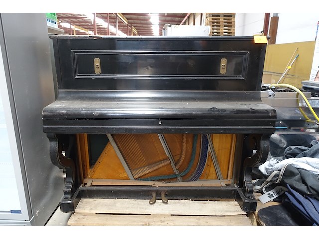 Houten piano - afbeelding 1 van  4