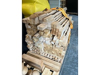 Houten pilaren trapstijlen - afbeelding 1 van  3