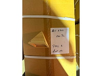Houten piramide km - kerst- & seizoensartikelen (240x) - afbeelding 2 van  2