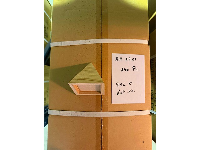 Houten piramide km - kerst- & seizoensartikelen (240x) - afbeelding 2 van  2