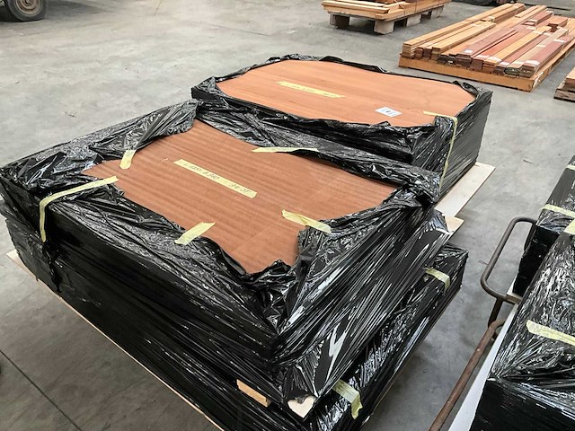 Houten plaatmateriaal - afbeelding 1 van  3