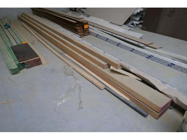 Houten planken en latten - afbeelding 2 van  5