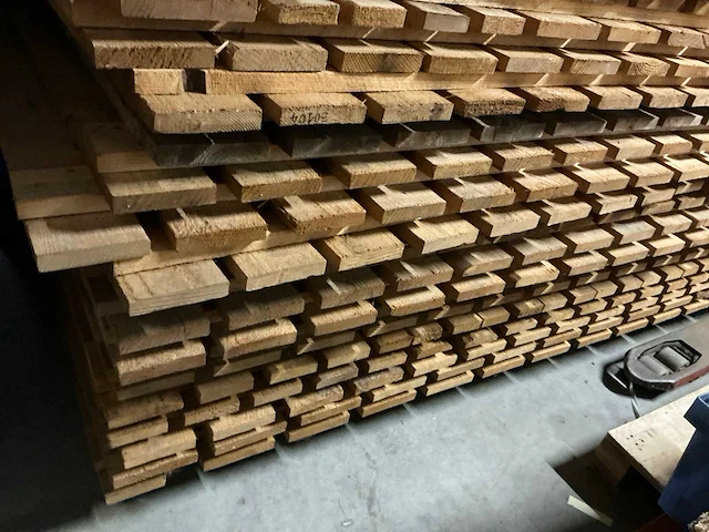Houten planken - afbeelding 2 van  2