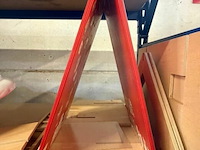 Houten poppenhuis - afbeelding 1 van  9