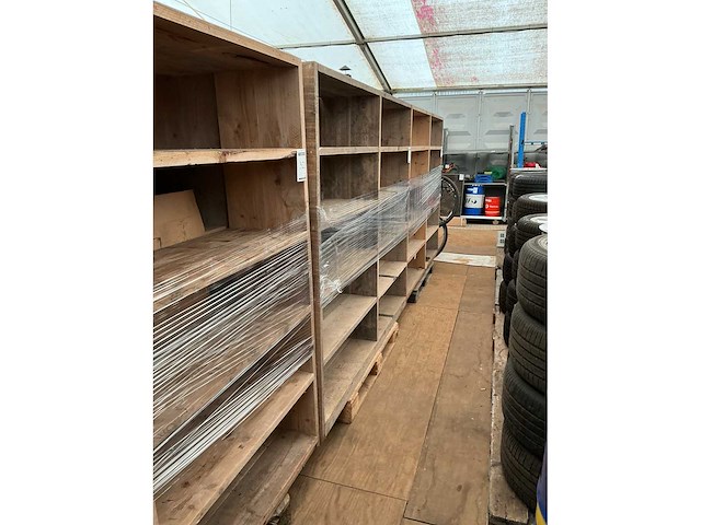 Houten presentatie rek (2x) - afbeelding 2 van  2