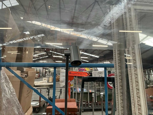 Houten presentatie vitrine - afbeelding 4 van  4