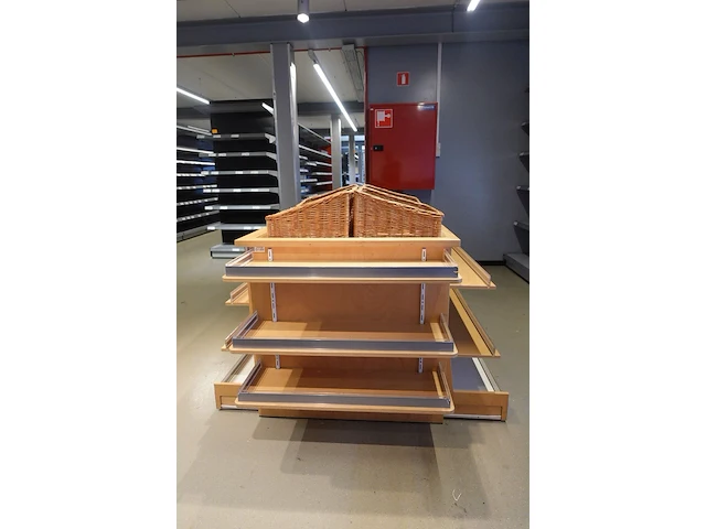 Houten presentatiemeubel - afbeelding 7 van  8