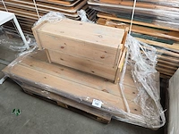 Houten presentatietafel