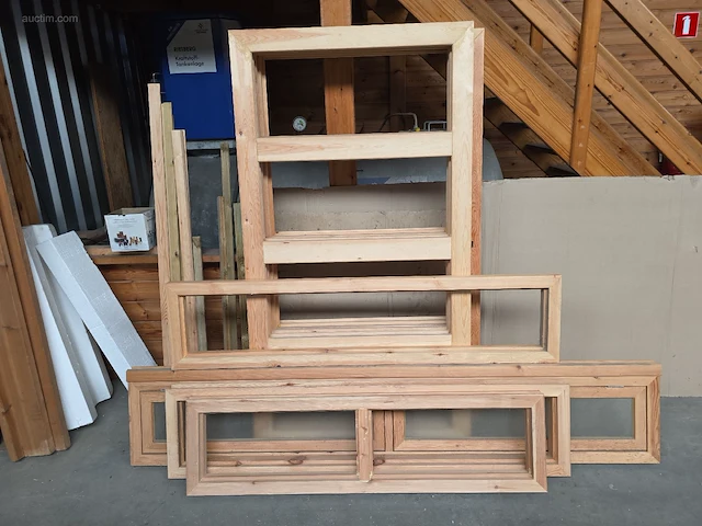 Houten ramen en deuren voor tuinhuizen - afbeelding 4 van  35