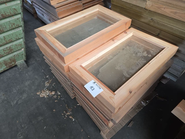 Houten ramen en deuren voor tuinhuizen - afbeelding 31 van  35