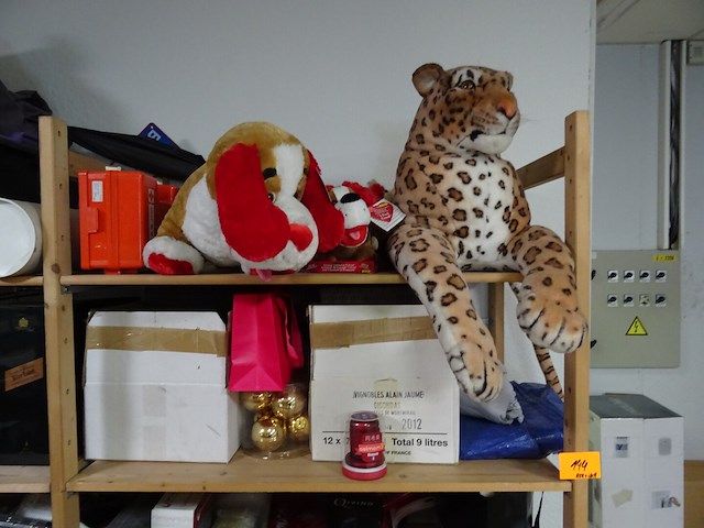 Houten rek + inhoud - afbeelding 7 van  13