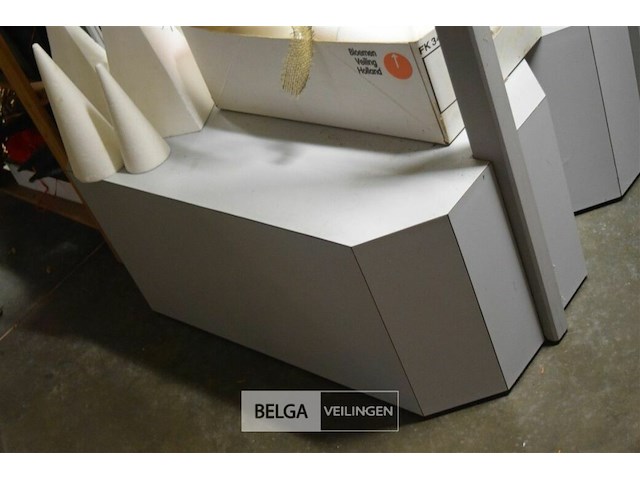 Houten rek op wielen - afbeelding 2 van  3