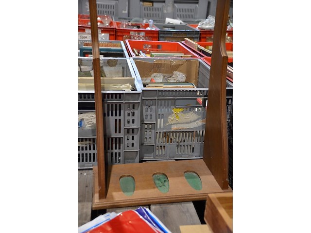 Houten rek voor jachtgeweren - afbeelding 2 van  2