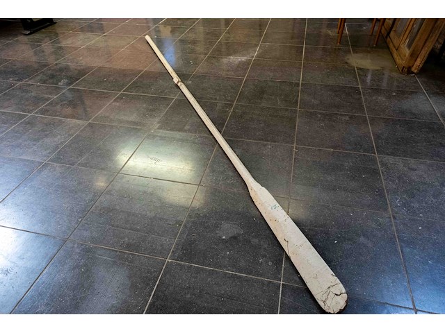Houten roeispade - afbeelding 1 van  1