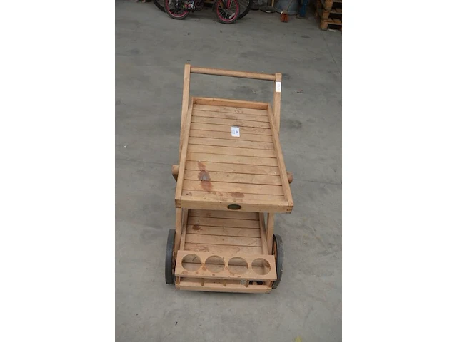 Houten rolserveerwagentje bois le duc - afbeelding 4 van  7