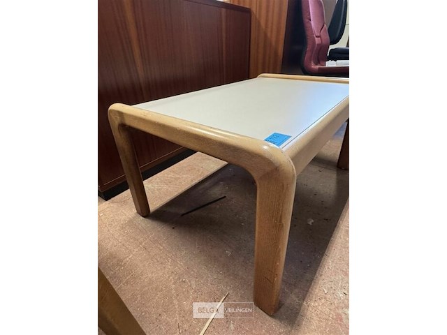 Houten salontafel - afbeelding 2 van  2