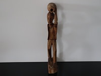 Houten sculptuur figuur - afbeelding 2 van  7