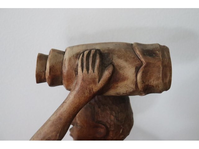 Houten sculptuur figuur - afbeelding 4 van  7