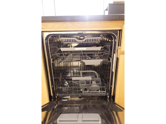 Houten showroom keuken - afbeelding 10 van  20